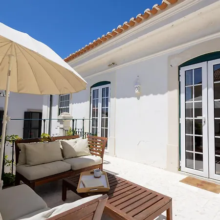 Charming House - By Smarthomes 別荘