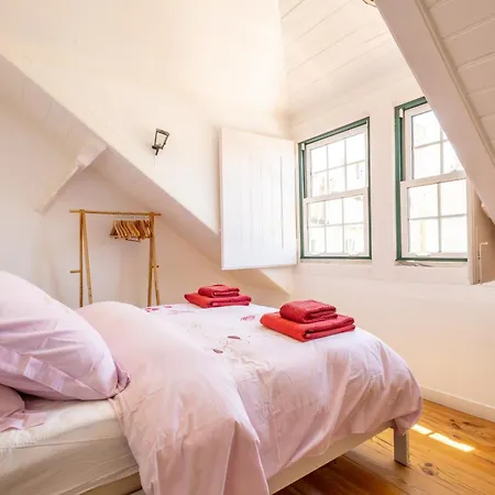 Charming House - By Smarthomes * サン・マルティーニョ・ド・ポルト