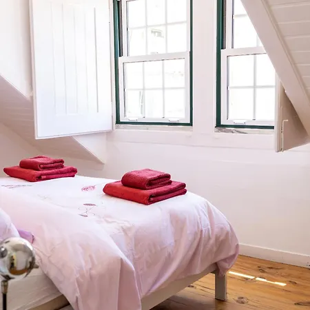 別荘 Charming House - By Smarthomes サン・マルティーニョ・ド・ポルト